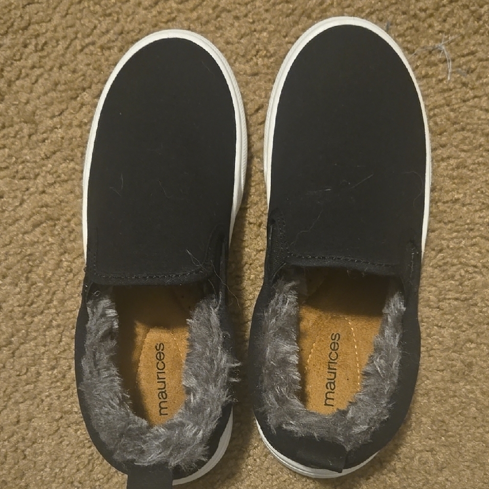 Maurices Black Slip-On Shoes with Faux Fur Lining